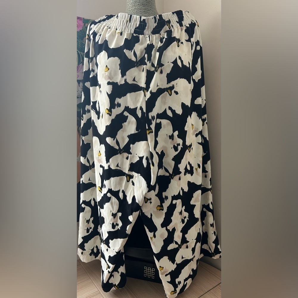NWOT NINE WEST WIDE LEG PANTS 3X RELAXED THROUGH HIP & THIGH, WRINKLE RESISTANT - Picture 9 of 10
